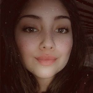 Meet your Posher, Desirae